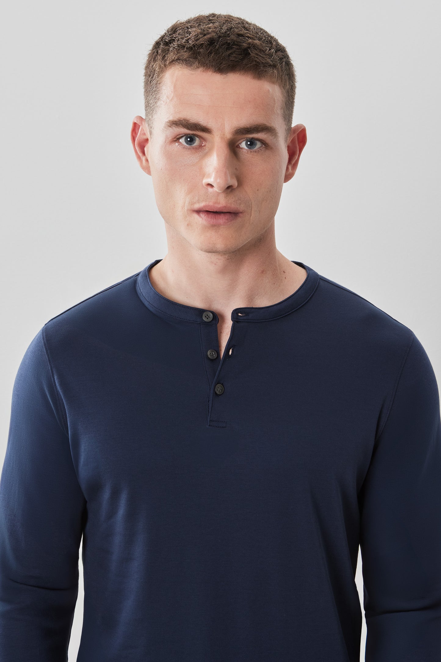 The Barakett Long-Sleeve Henley