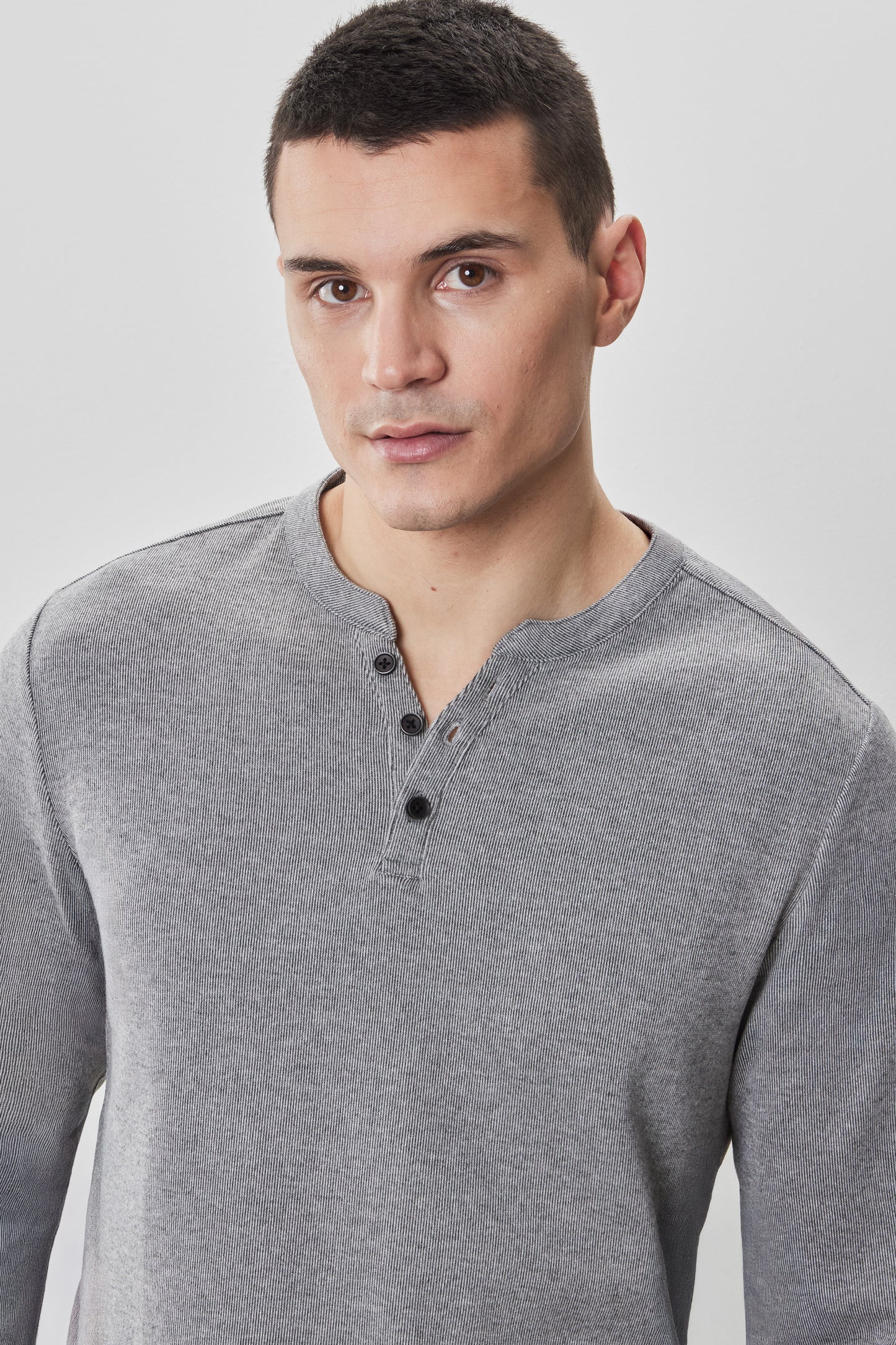 Alec Long Sleeve Henley