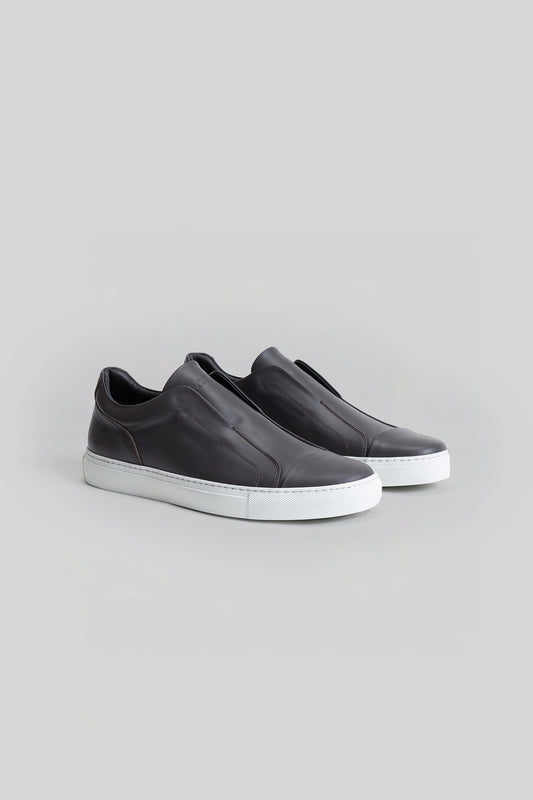 Delta Sneaker