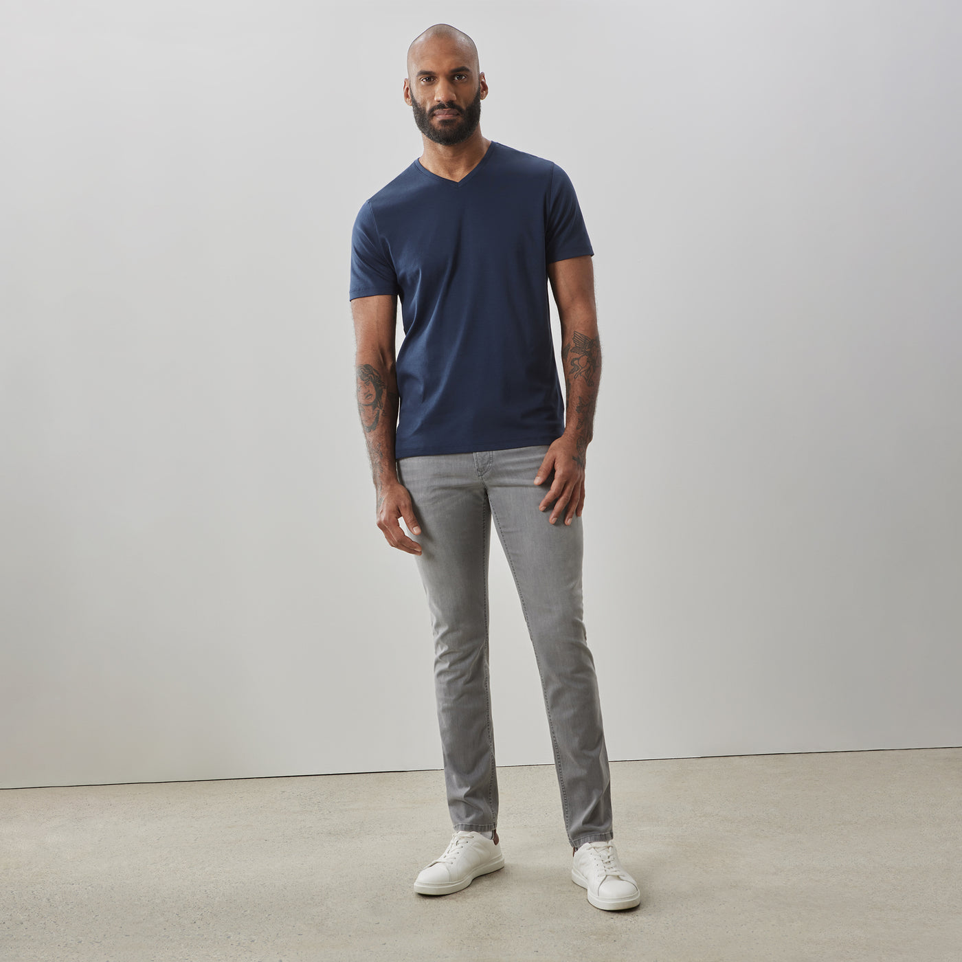 Men's Pima Cotton V-Neck T-Shirt in Navy Blue - Robert Barakett