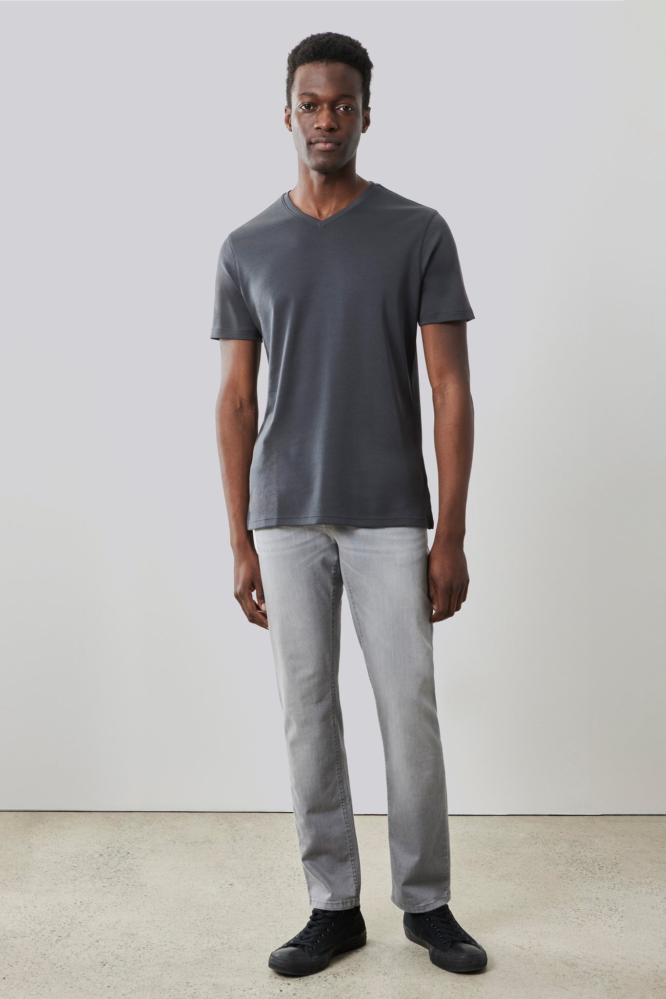 Robert Barakett The Barakett V Tee In Cannon