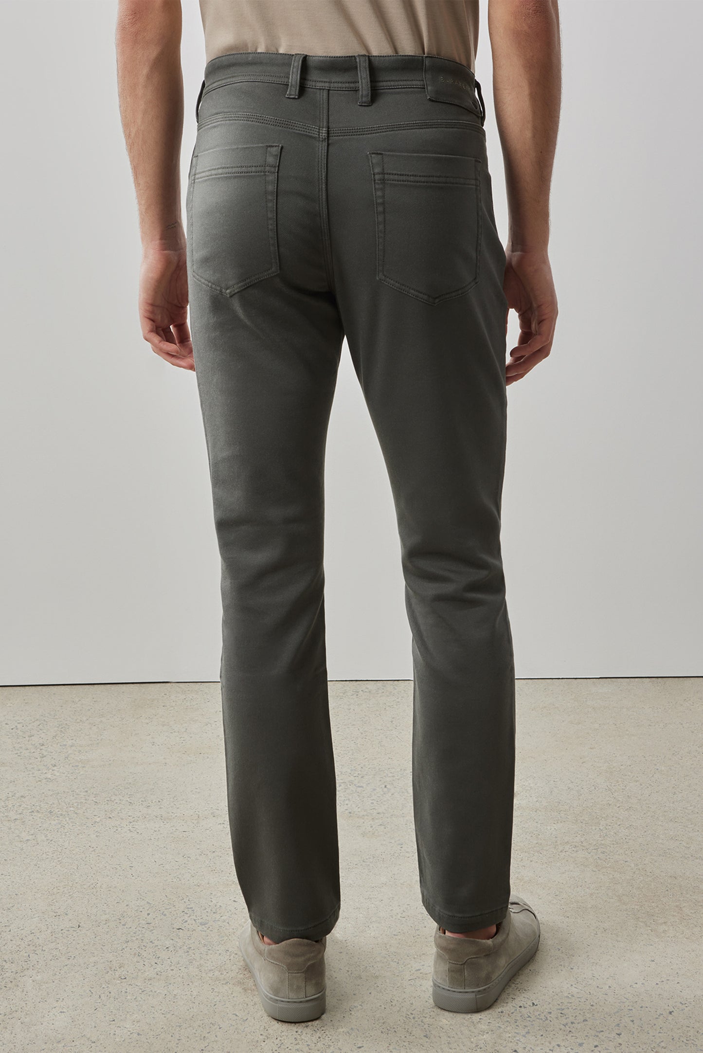 Linear Stretch Pant