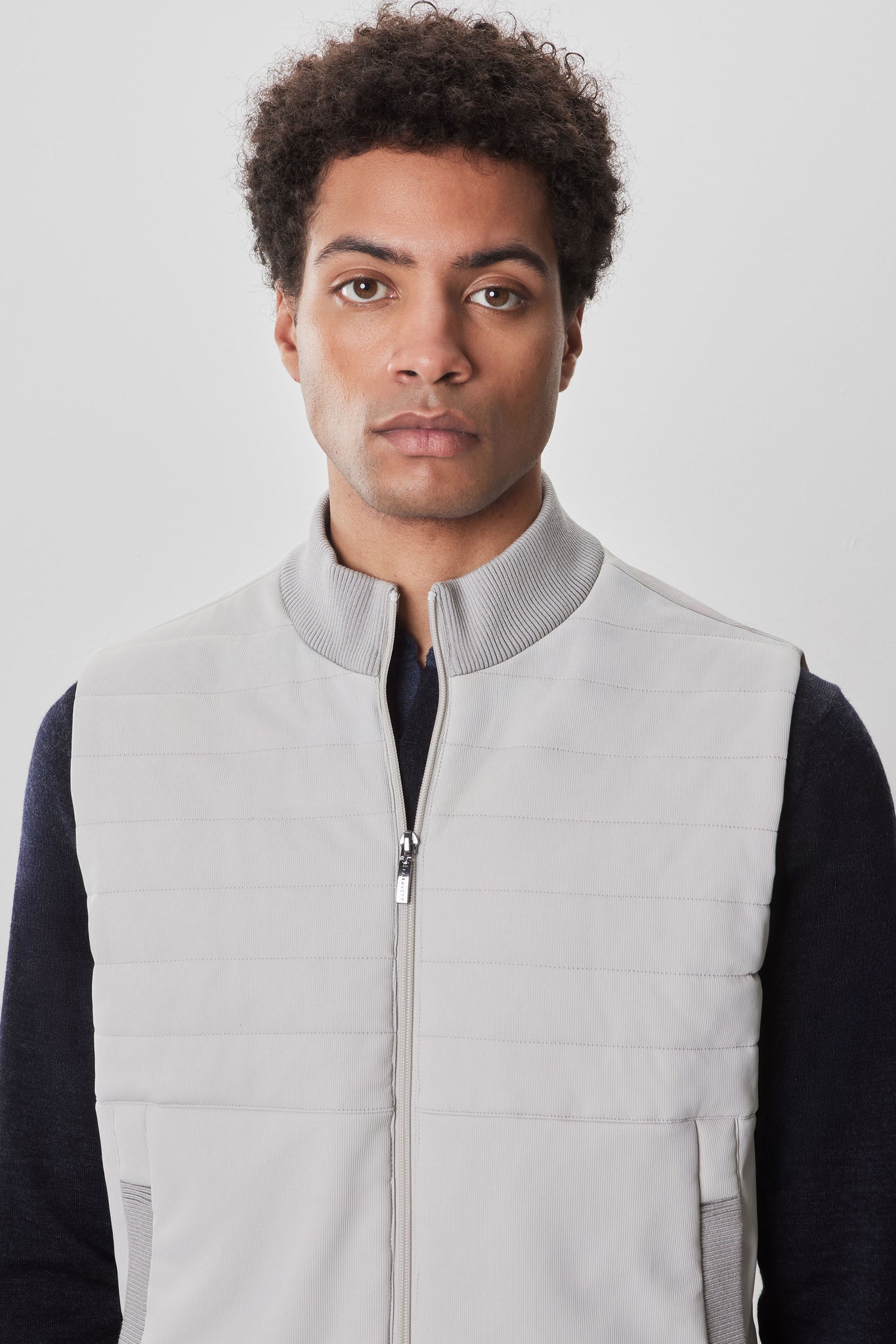Robert Barakett Fremantle Quilted Vest In Gray