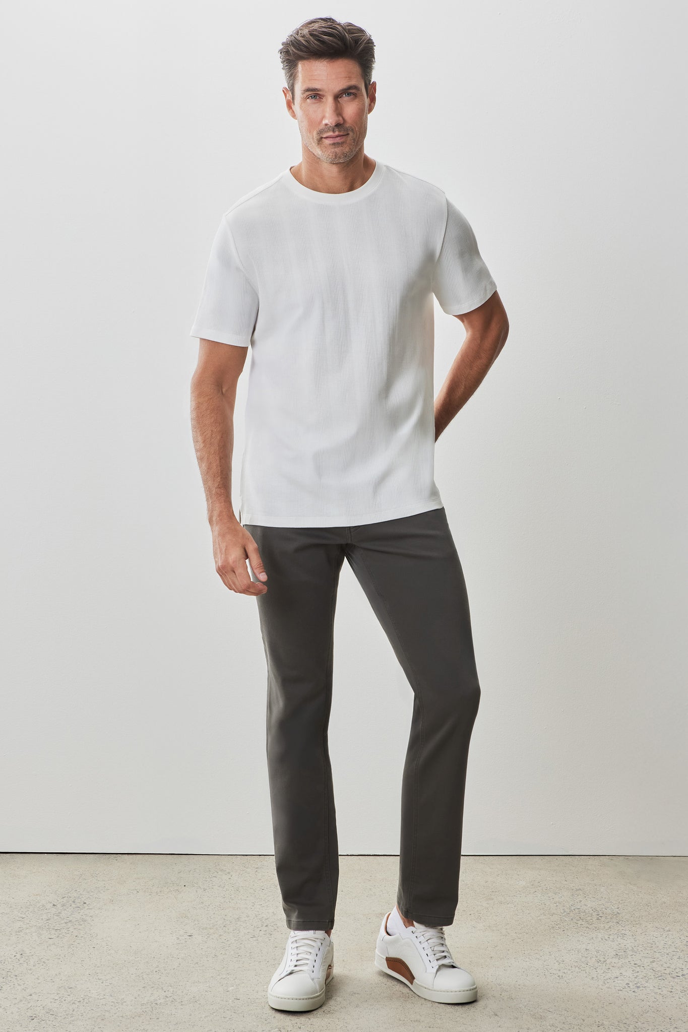 Robert Barakett The Barakett Textured Tee