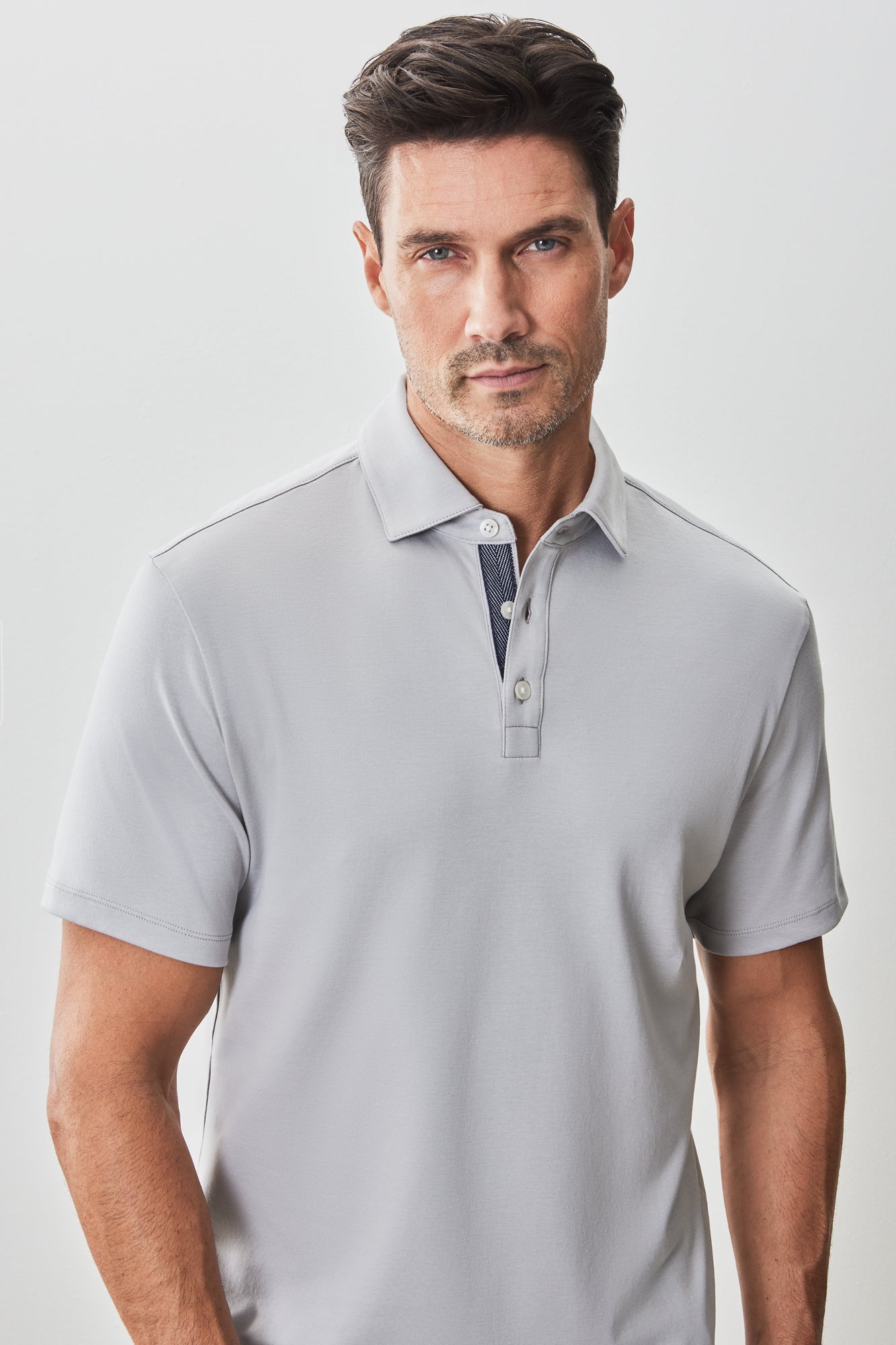 Robert Barakett The Barakett Herringbone Polo In Chalk