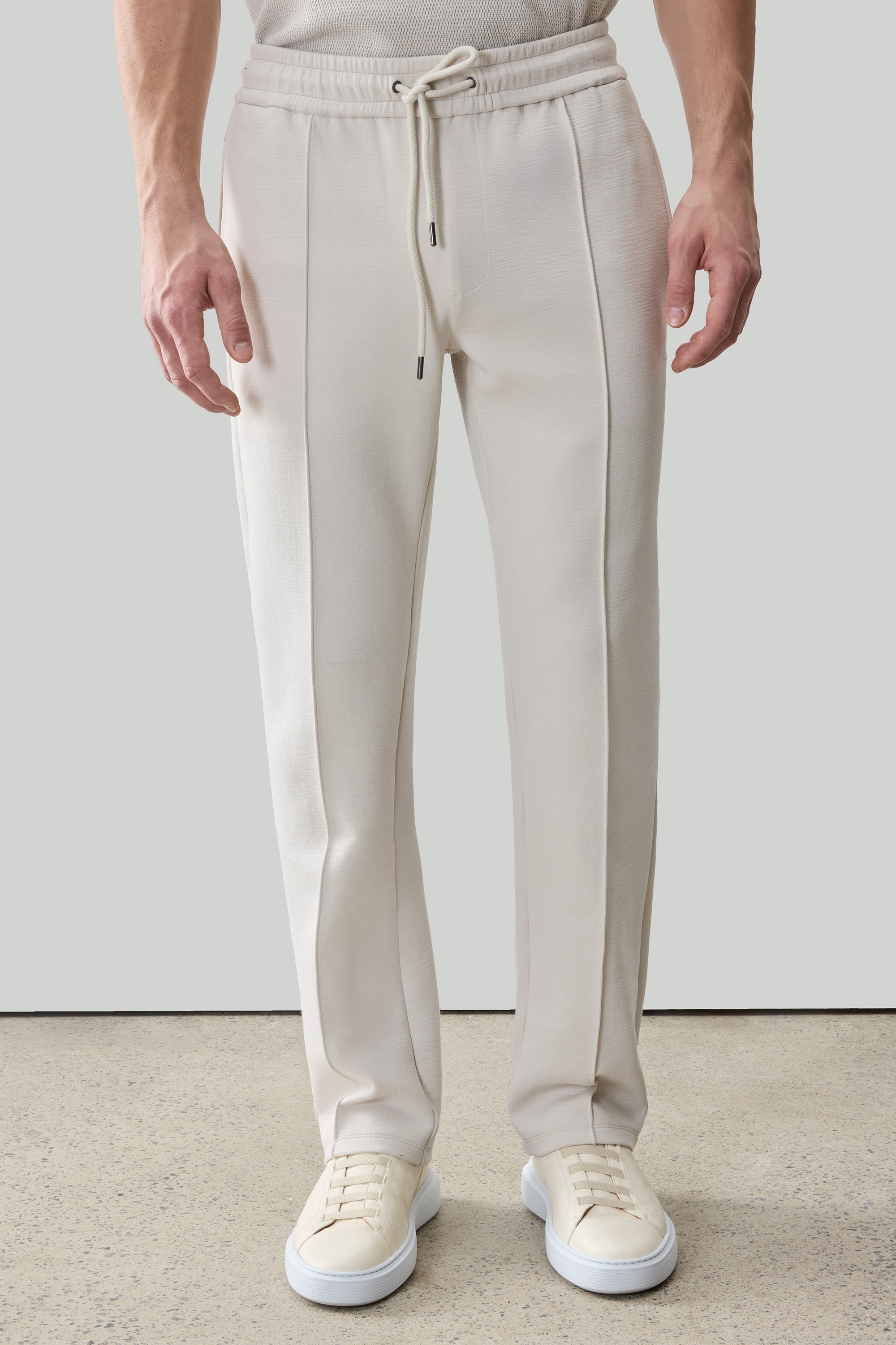 Kenji Jogger Pants - Swan | Robert Barakett