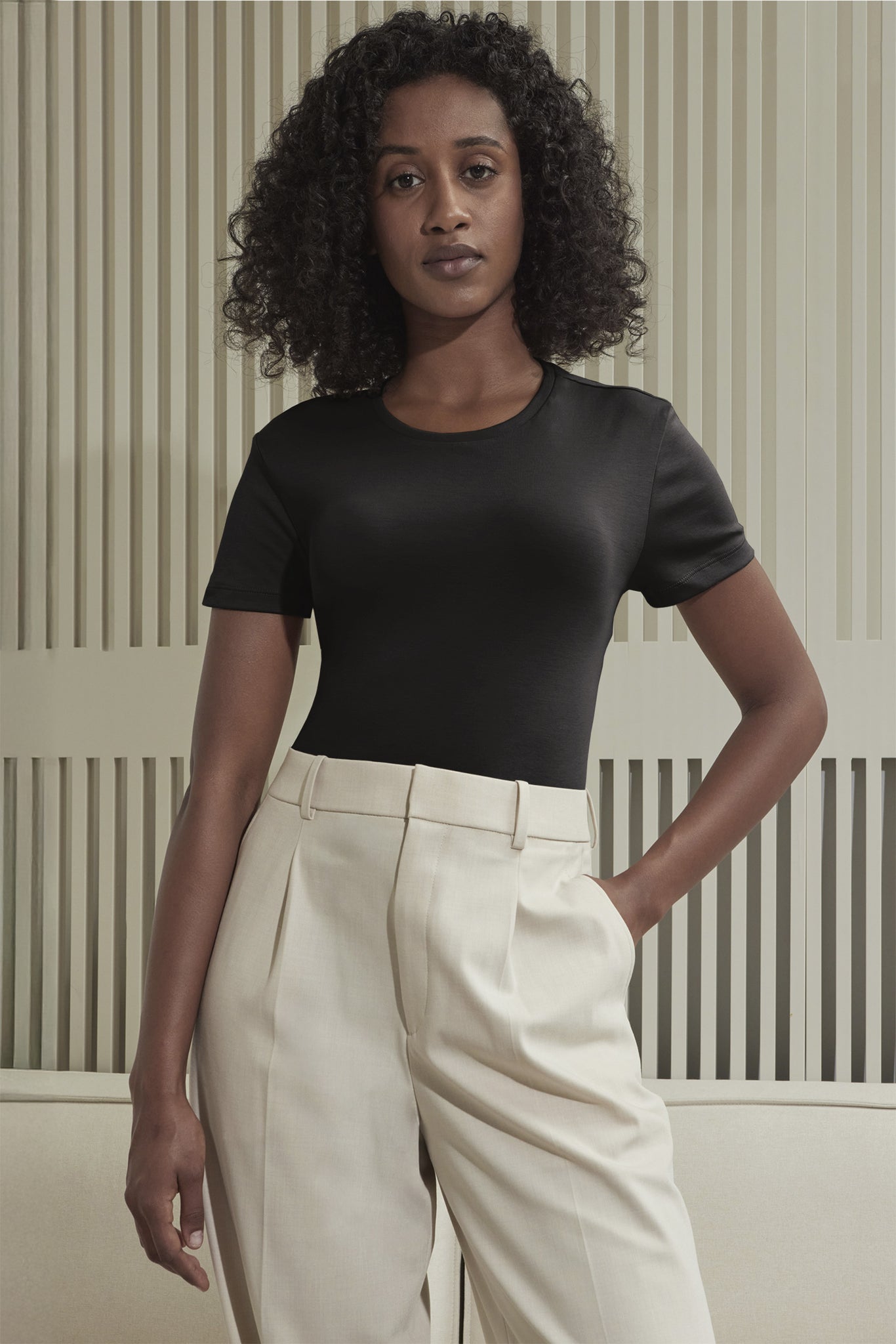 Robert Barakett The Barakett Women's Tee In Black