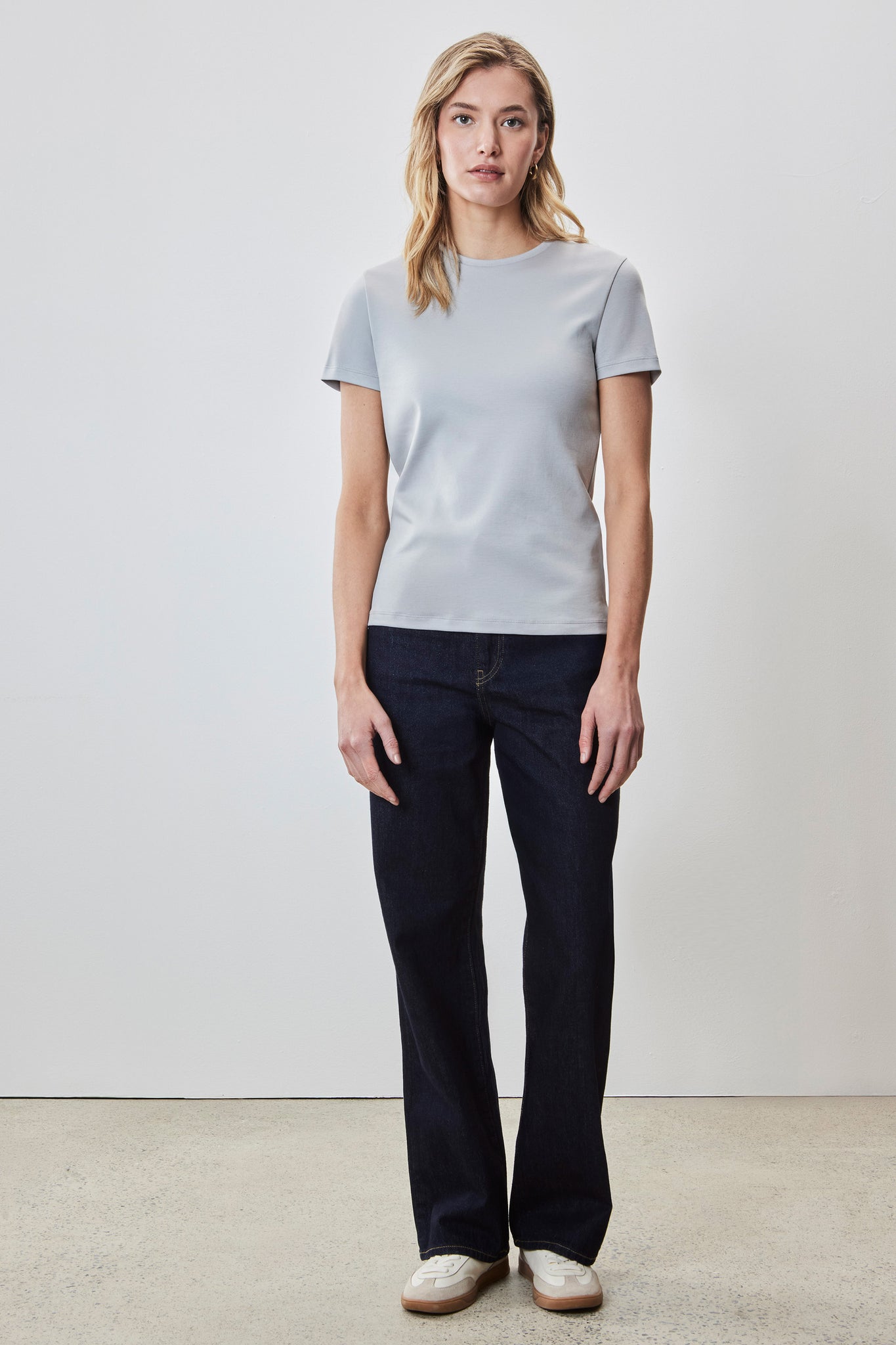 Robert Barakett The Barakett Women's Tee In Chalk