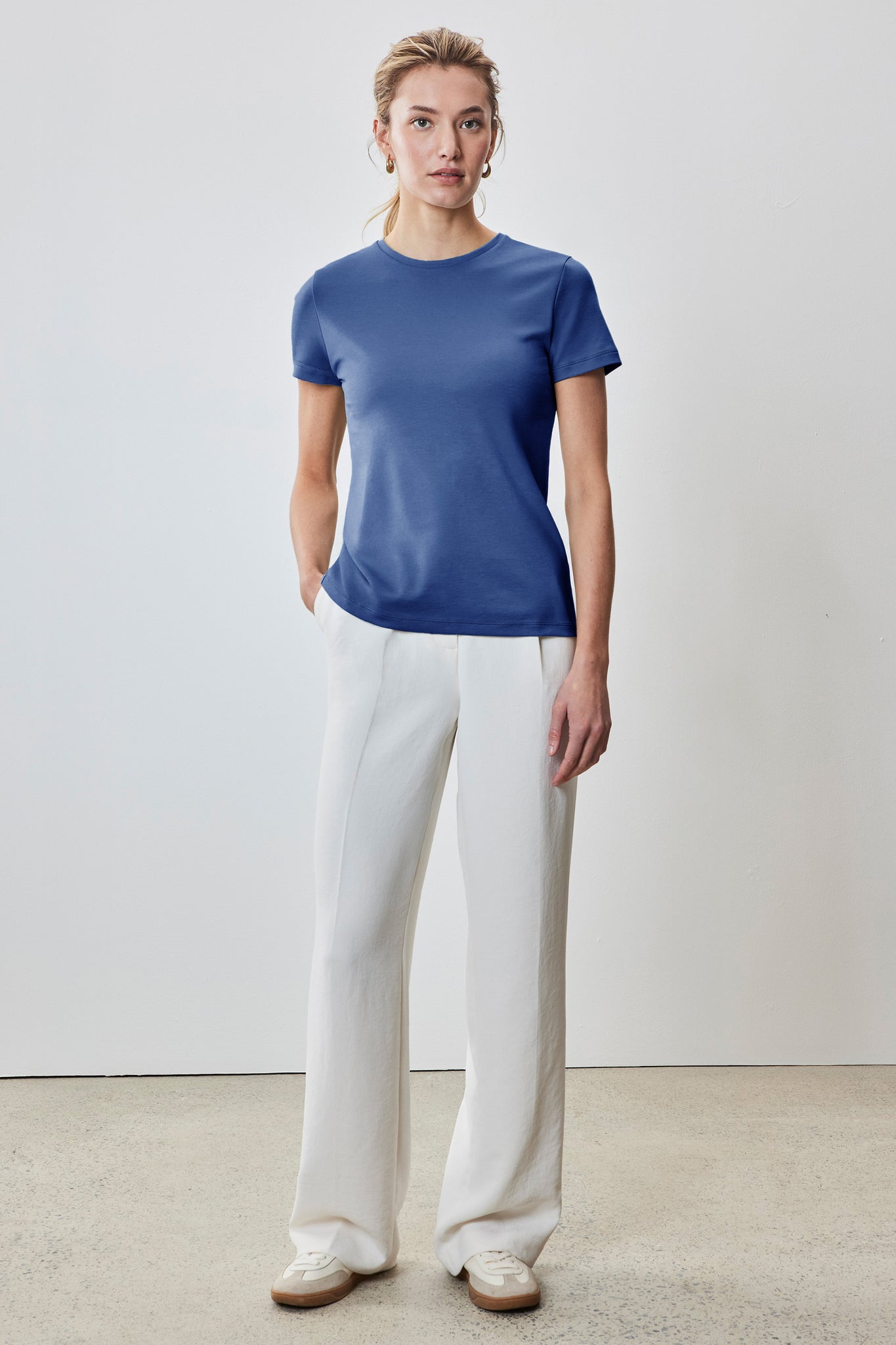 Robert Barakett The Barakett Women's Tee In Blue