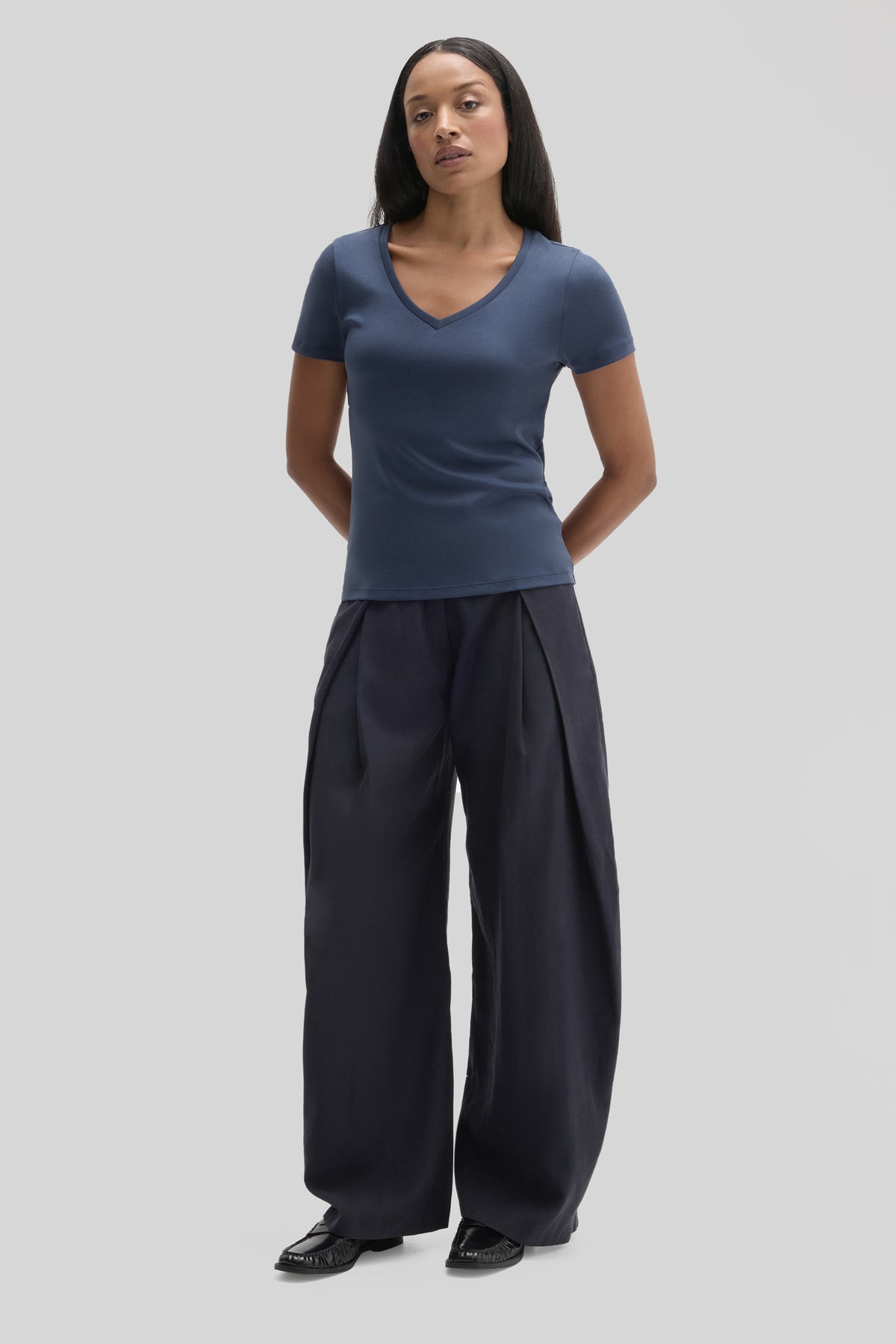 The Barakett Women's V Tee